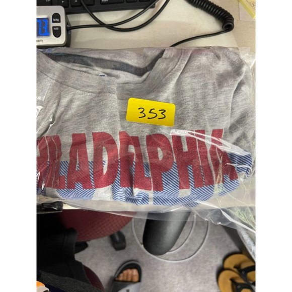 Philadelphia 76ers Basketball Men's Graphic Long Sleeve T Shirt Size XL Gray NBA - Picture 8 of 8